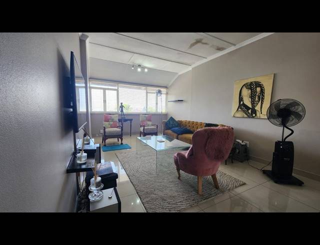 1 BEDROOM APARTMENT FOR SALE IN WINDERMERE